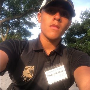 Meet your Posher, Logan